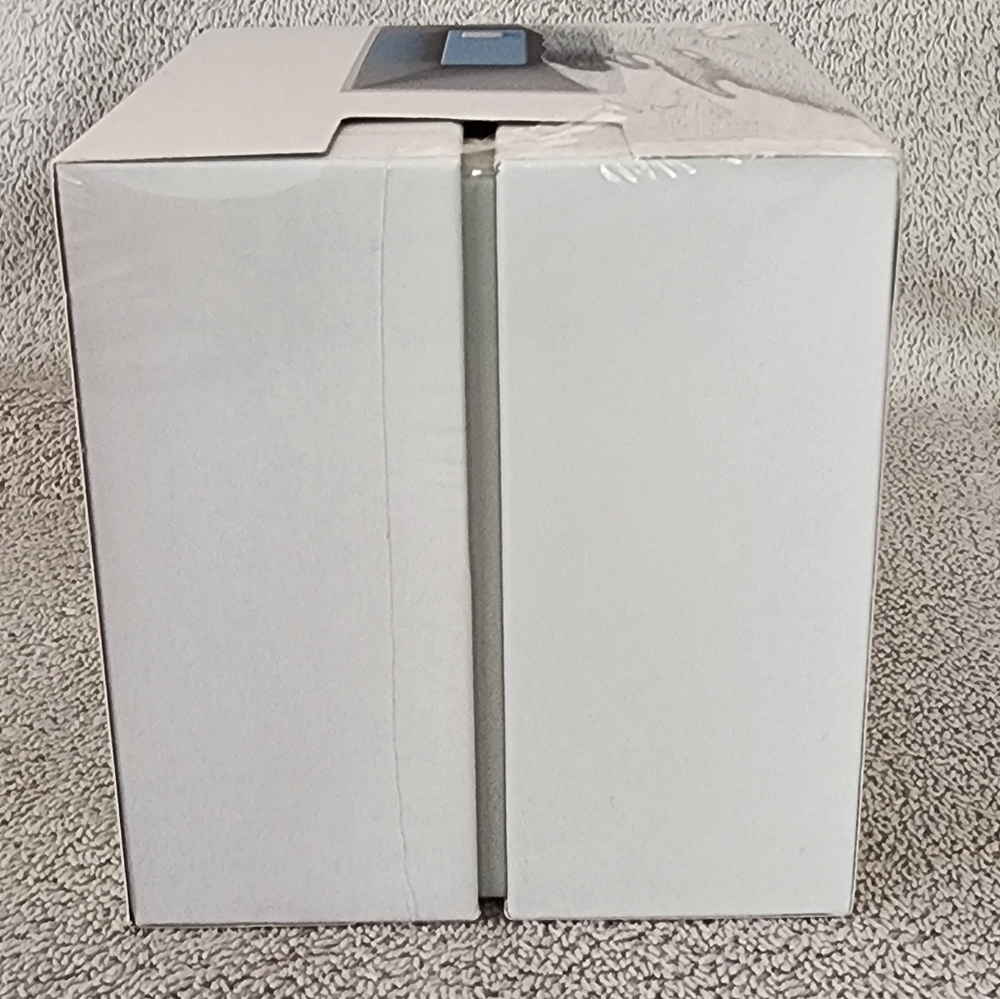 Cue Health Reader System - New - Picture 6 of 6